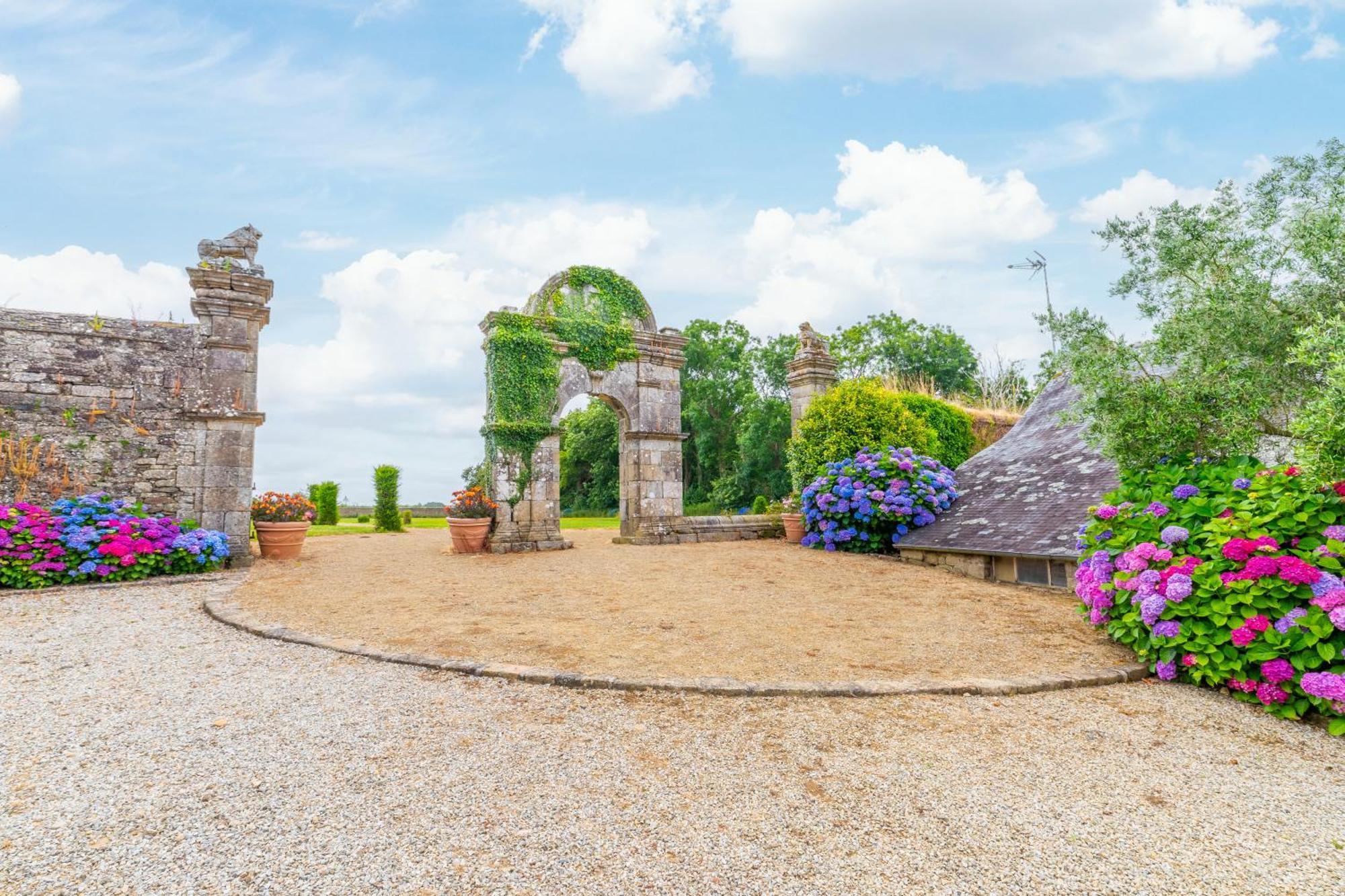 Manoir De Moellien, The Originals Relais Hotel Plonevez-Porzay Ngoại thất bức ảnh